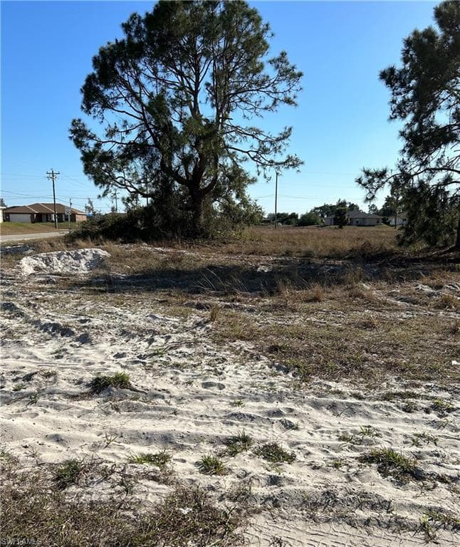 2701 40 ST SW LEHIGH ACRES, FL 33976