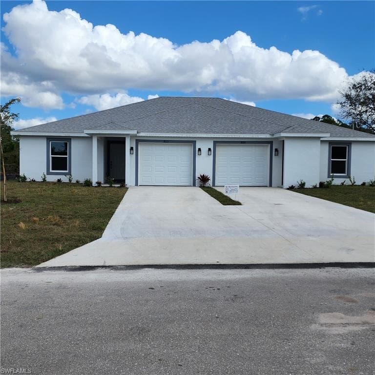 724-726 Holmes AVE LEHIGH ACRES, FL 33974