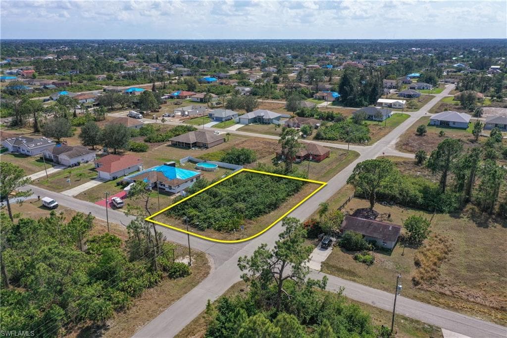 3819 19th ST SW LEHIGH ACRES, FL 33976
