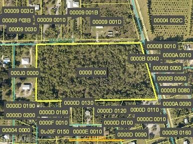 8935 Stringfellow RD ST. JAMES CITY, FL 33956