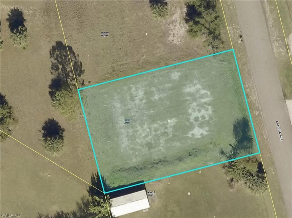 6250 Astoria AVE FORT MYERS, FL 33905