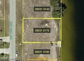 121 SW 33rd AVE CAPE CORAL, FL 33991