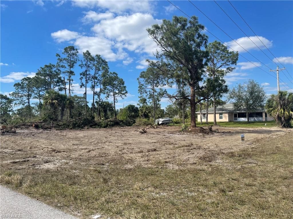 1151 Garibaldi ST E LEHIGH ACRES, FL 33974