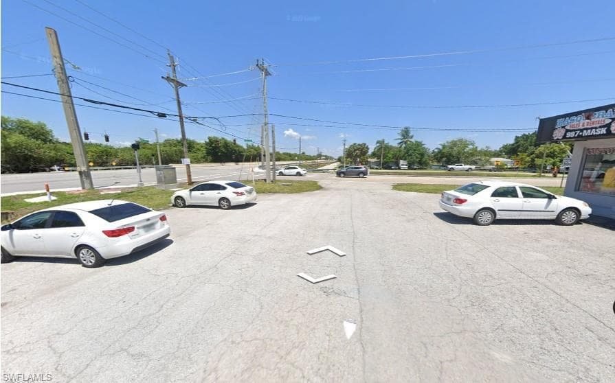 505-507 Pondella RD 1-9 NORTH FORT MYERS, FL 33903
