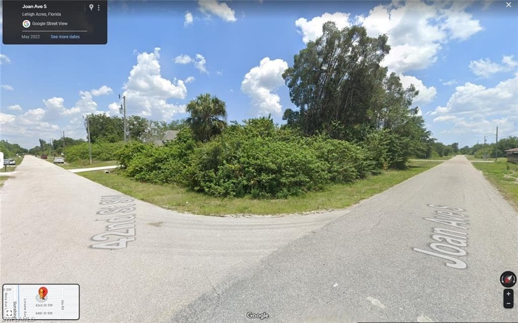 2919 42nd ST SW LEHIGH ACRES, FL 33976