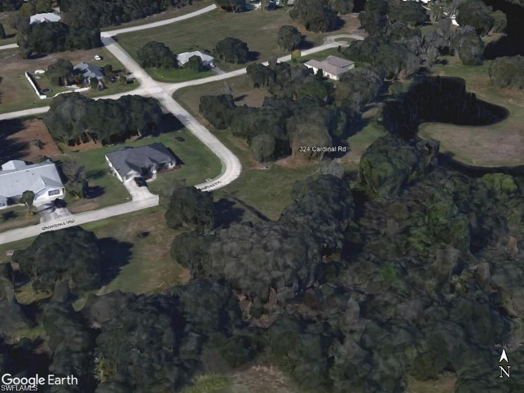 324 Cardinal RD OUT OF AREA, FL 33876