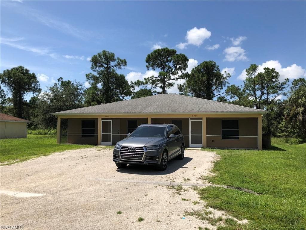 4733-4735 30th ST SW LEHIGH ACRES, FL 33973