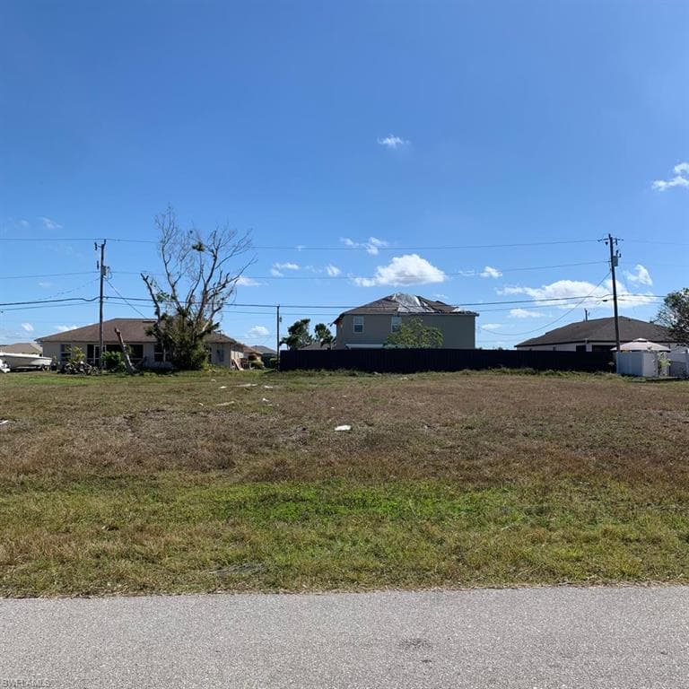 3411 9th AVE CAPE CORAL, FL 33914