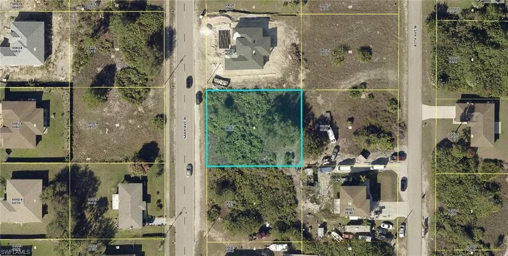 908 Sara AVE N LEHIGH ACRES, FL 33971