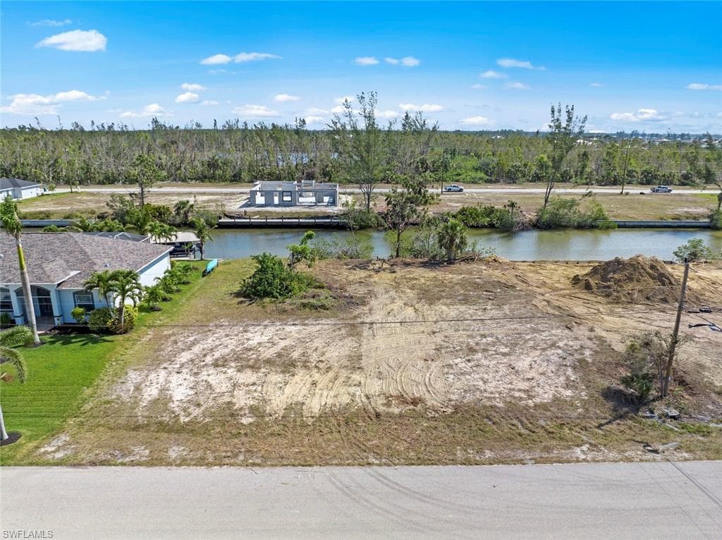 2521 NW 41st AVE CAPE CORAL, FL 33993