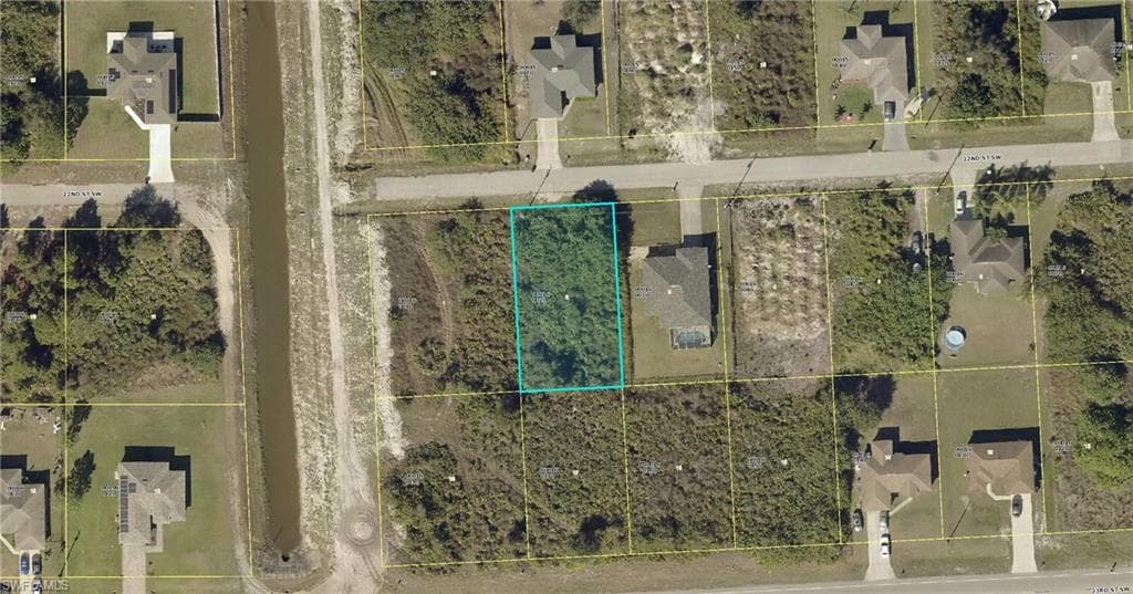 3615 22nd ST SW LEHIGH ACRES, FL 33976