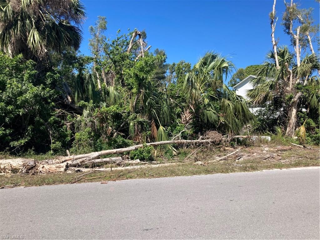 8016 Bogart DR NORTH FORT MYERS, FL 33917