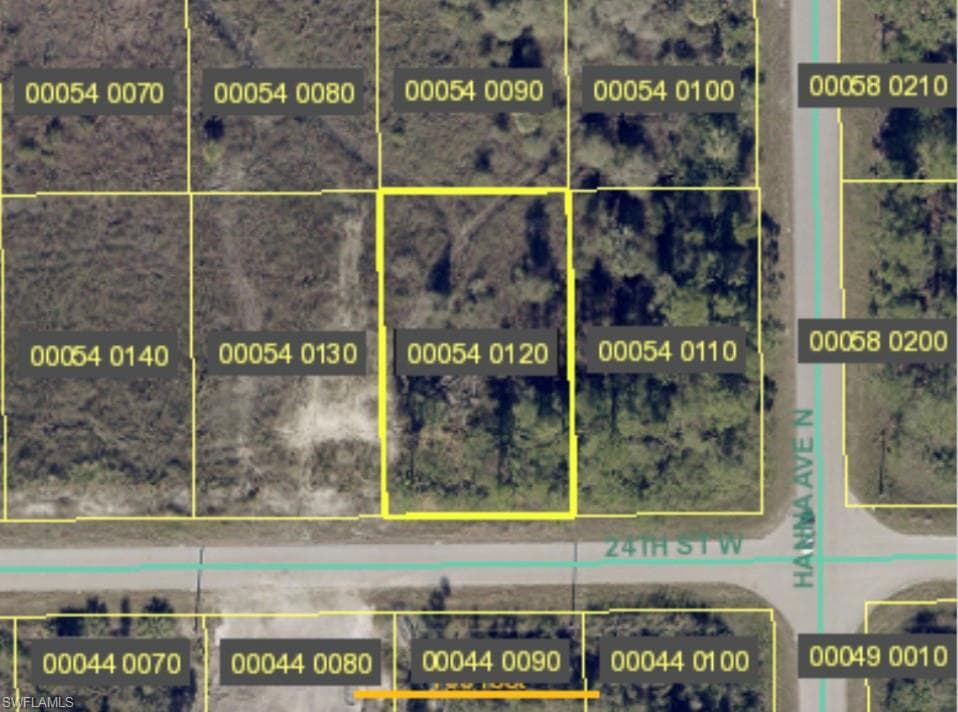 2802 24th ST W LEHIGH ACRES, FL 33971