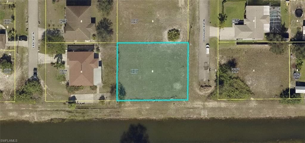 801 Douglas AVE N LEHIGH ACRES, FL 33971