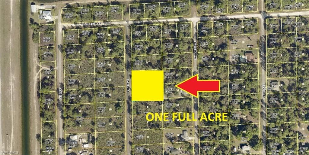 1762 Pine AVE LEHIGH ACRES, FL 33972