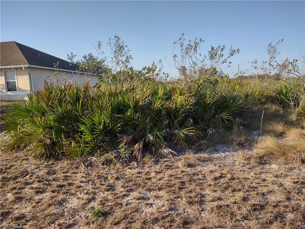 2614 70th ST W LEHIGH ACRES, FL 33971