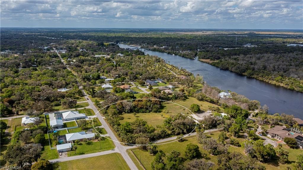580 Ft Thompson AVE LABELLE, FL 33935
