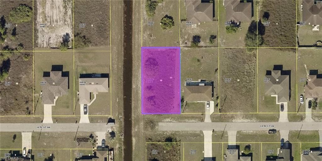 3916 18th ST SW LEHIGH ACRES, FL 33976
