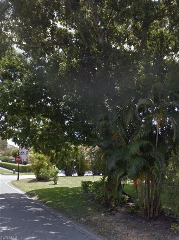 796 Riviera DR NAPLES, FL 34103