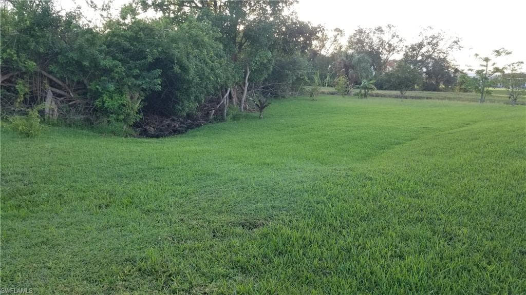 180 Victoria AVE S LEHIGH ACRES, FL 33974