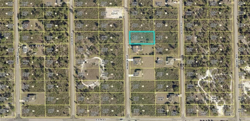 512 Monroe AVE LEHIGH ACRES, FL 33972