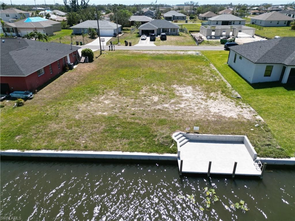 2827 SW 2nd TER CAPE CORAL, FL 33991