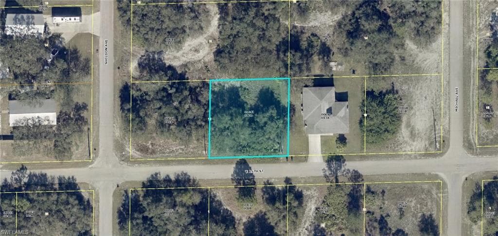 1903 E 15th ST LEHIGH ACRES, FL 33972
