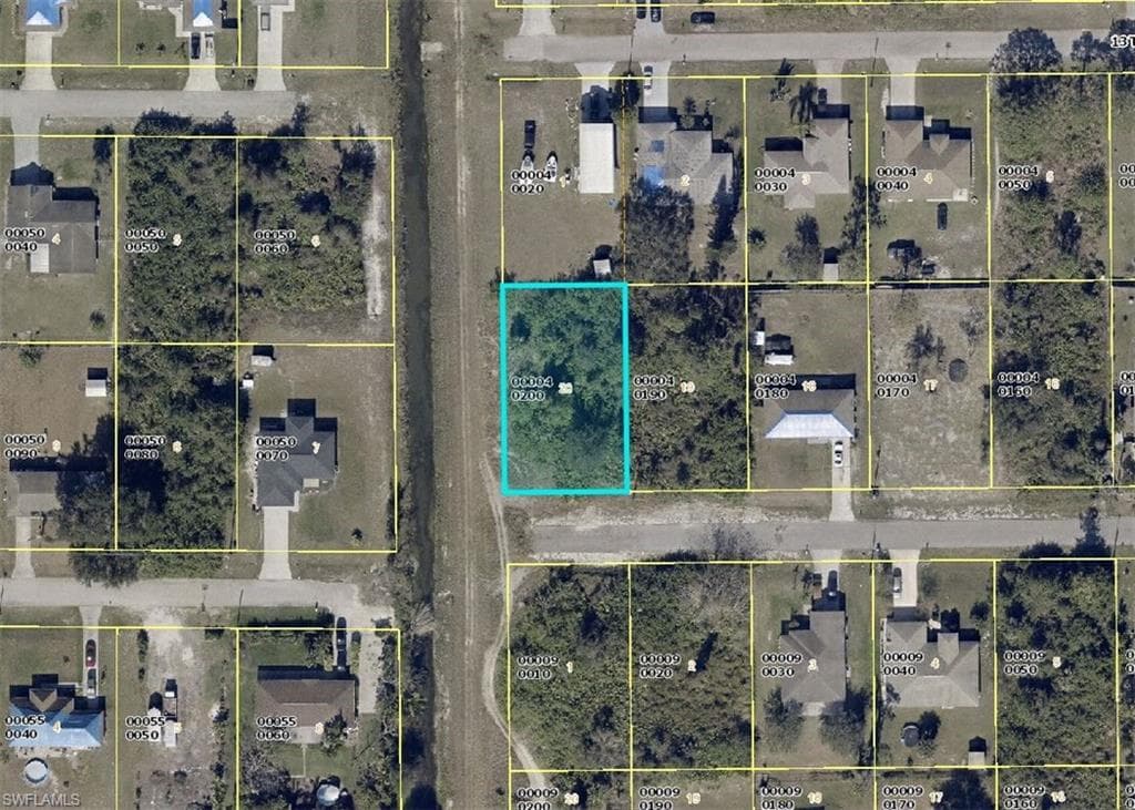 3018 12th ST W LEHIGH ACRES, FL 33971