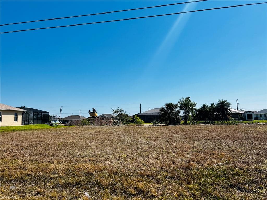 227 SW 14th AVE CAPE CORAL, FL 33991