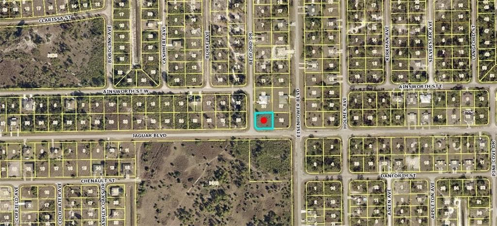 801-803 Bedford DR LEHIGH ACRES, FL 33974