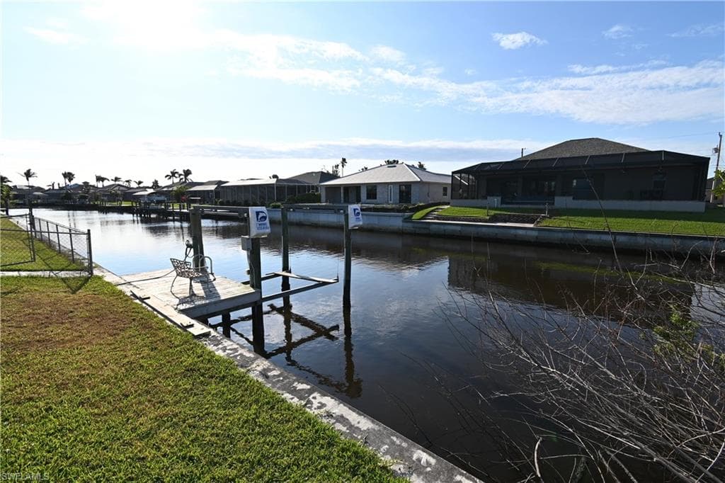 1810 SE 21st ST CAPE CORAL, FL 33990