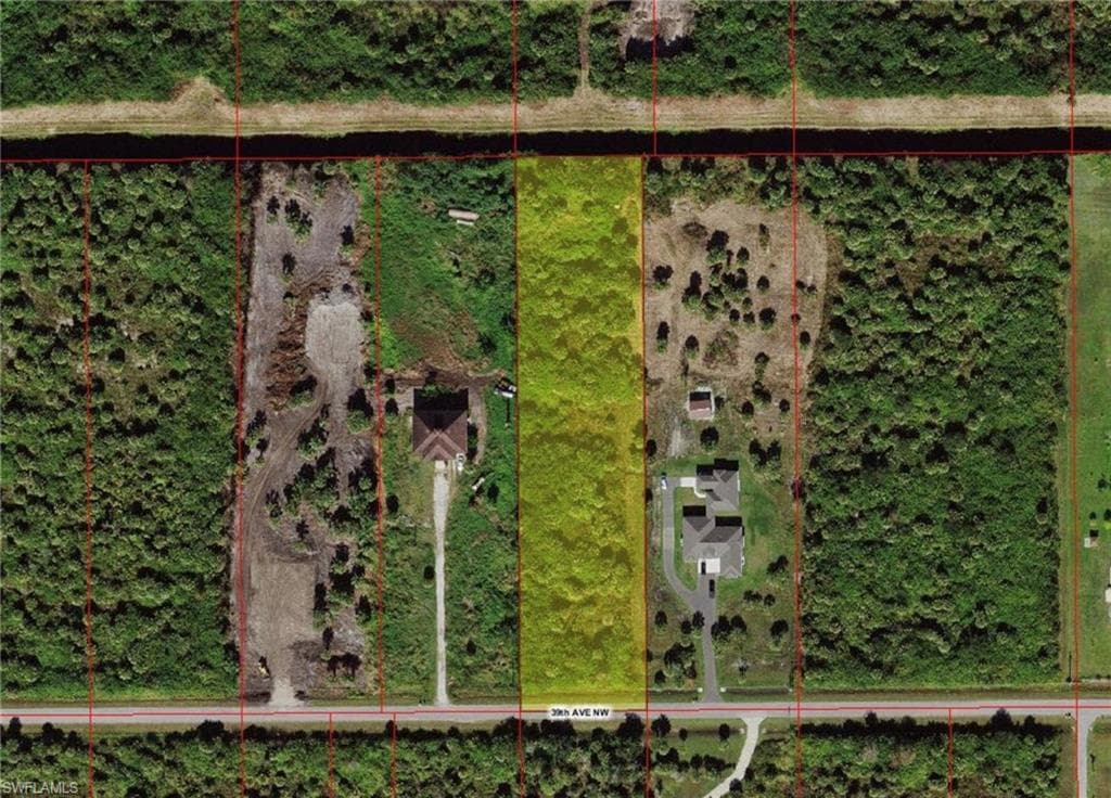 560 39th AVE NW NAPLES, FL 34120