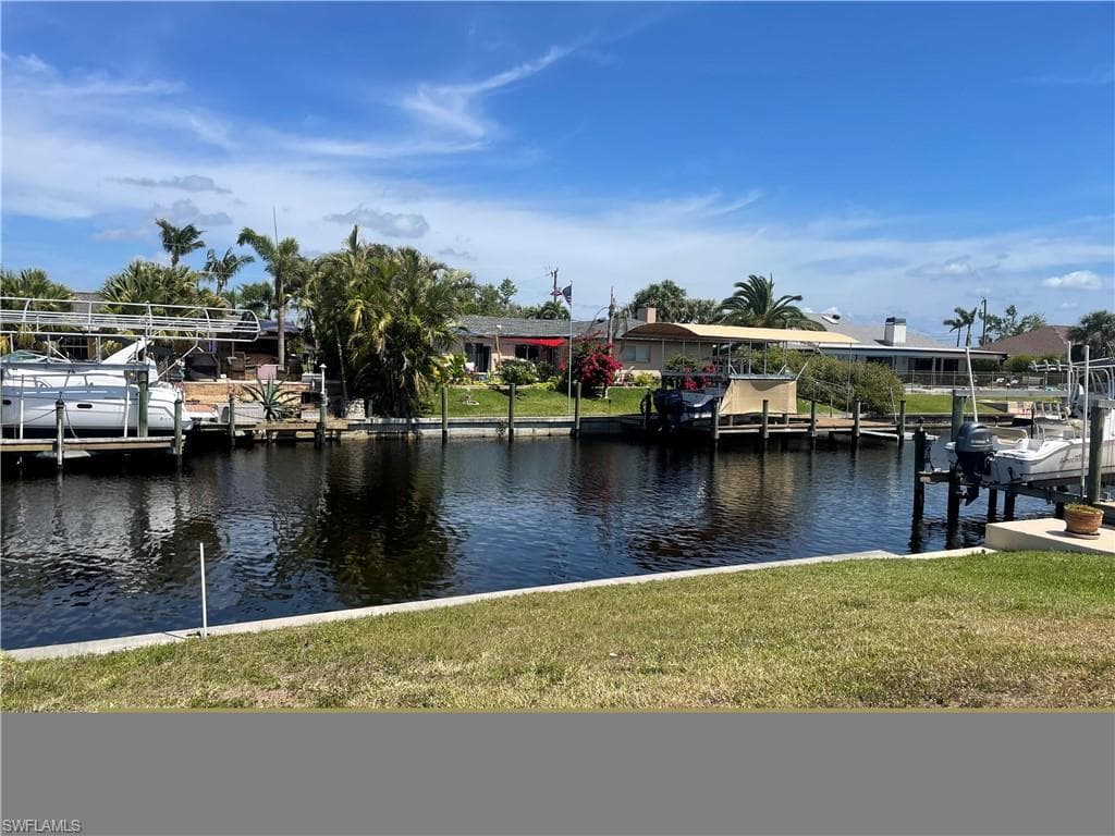 1921 SE 26th TER CAPE CORAL, FL 33904