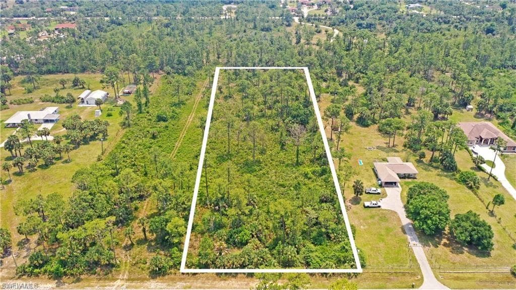 2824 10th AVE NE NAPLES, FL 34120