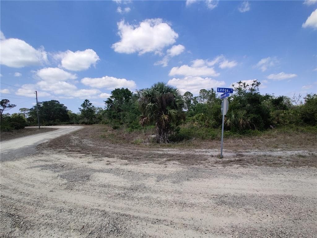 730 Ledge ST LEHIGH ACRES, FL 33972