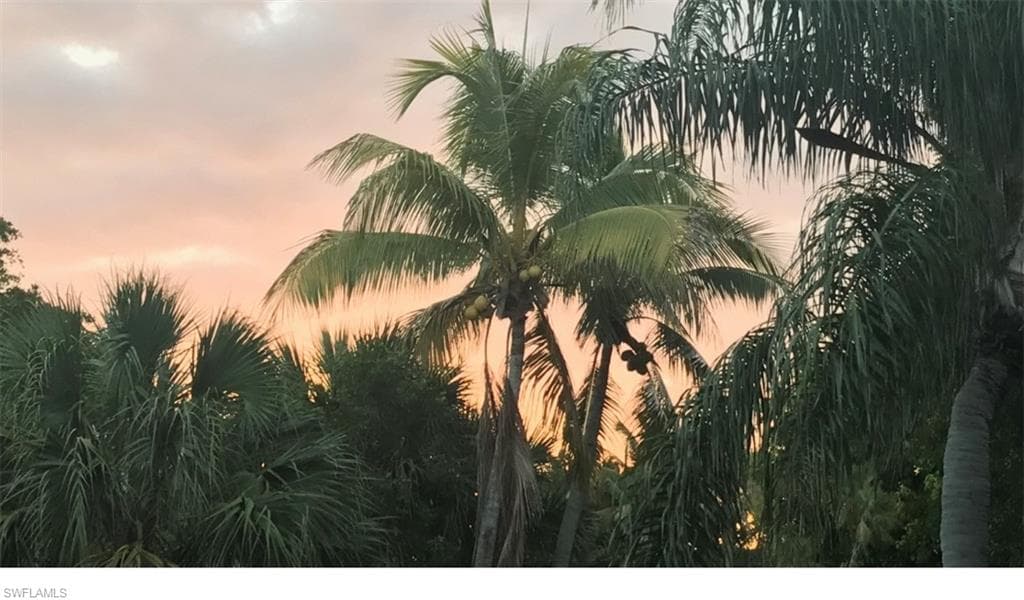 1574 Sand Castle RD SANIBEL, FL 33957