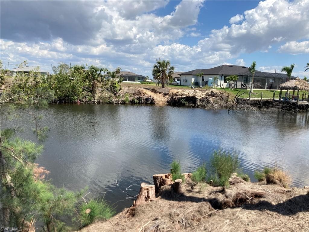 1629 NW 39th AVE CAPE CORAL, FL 33993
