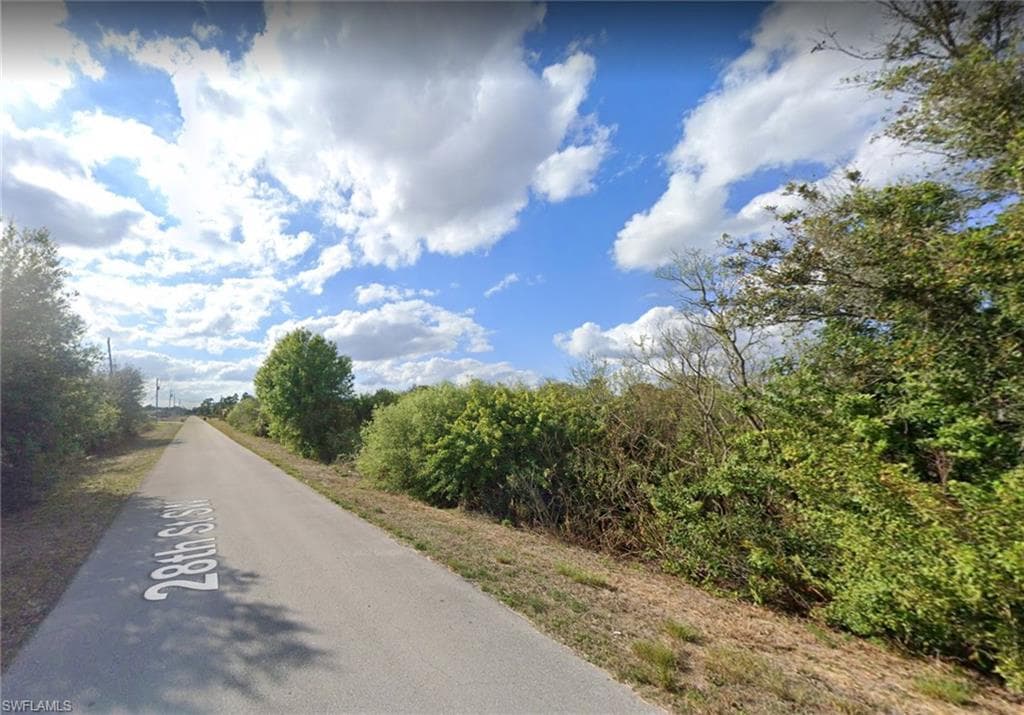 3304 28th ST SW LEHIGH ACRES, FL 33976