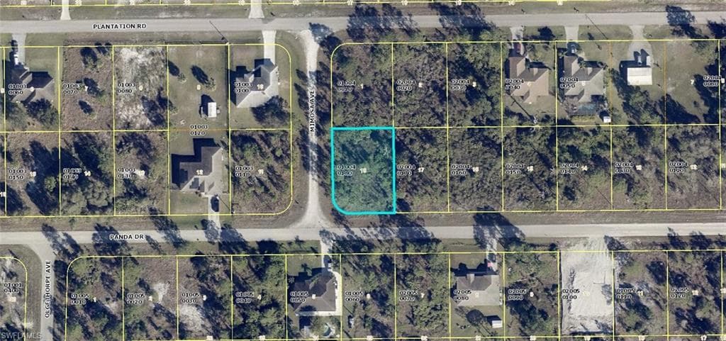 935 Panda DR LEHIGH ACRES, FL 33974
