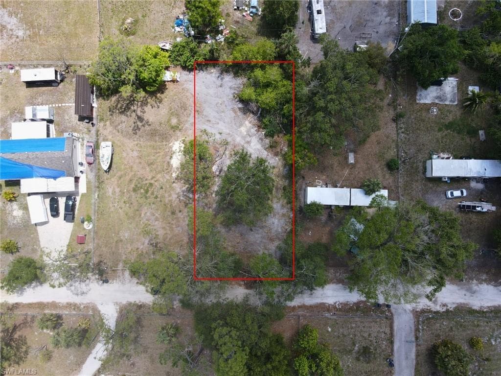 2253 Nankervis LN NORTH FORT MYERS, FL 33917