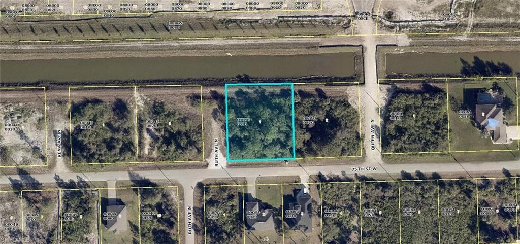 7500 Ruth AVE N LEHIGH ACRES, FL 33971