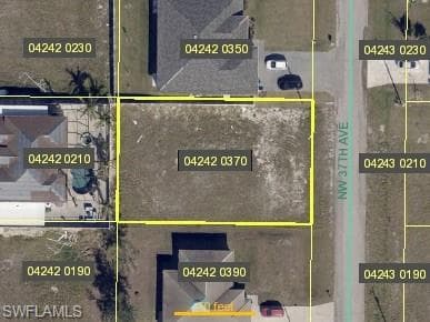 1528 NW 37th AVE CAPE CORAL, FL 33993