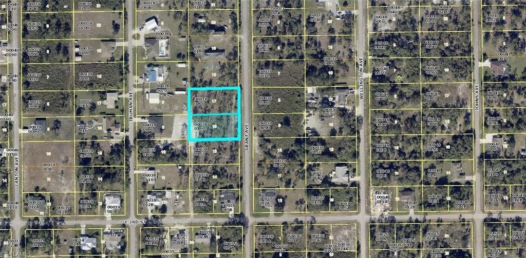 307 Grant AVE LEHIGH ACRES, FL 33936