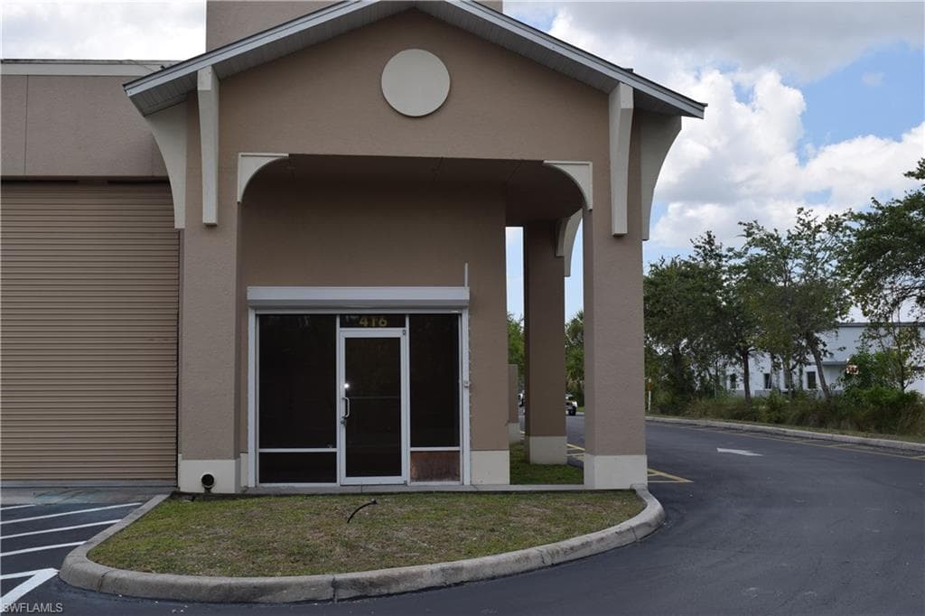 3899 Mannix DR 416 NAPLES, FL 34114