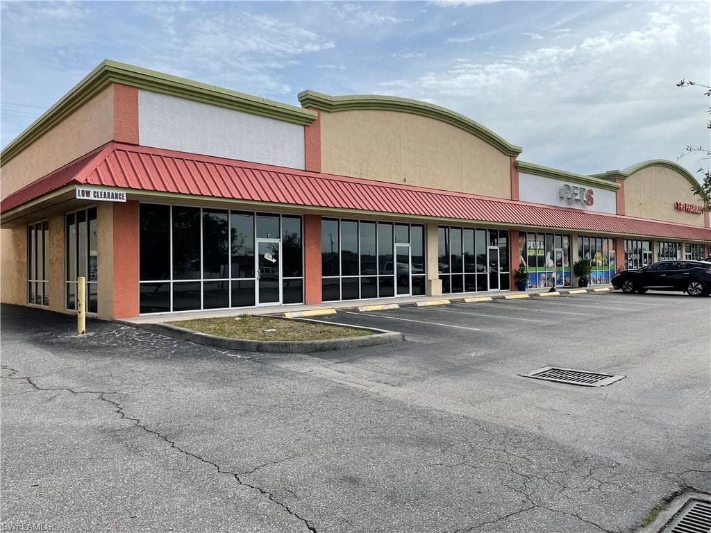 211 Hancock Bridge PKWY 1-12 CAPE CORAL, FL 33990