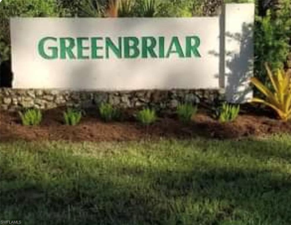 221 Ocean Park DR LEHIGH ACRES, FL 33972