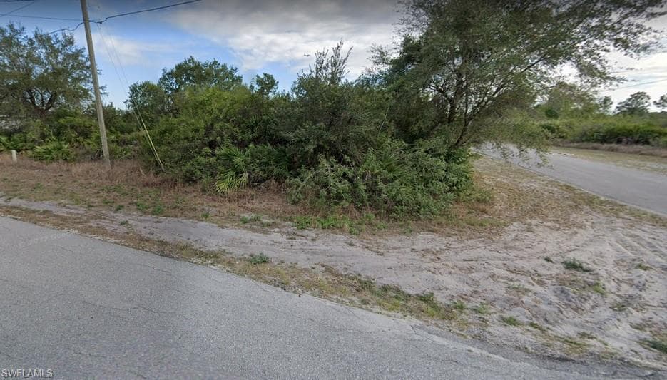 3721 25th ST SW LEHIGH ACRES, FL 33976