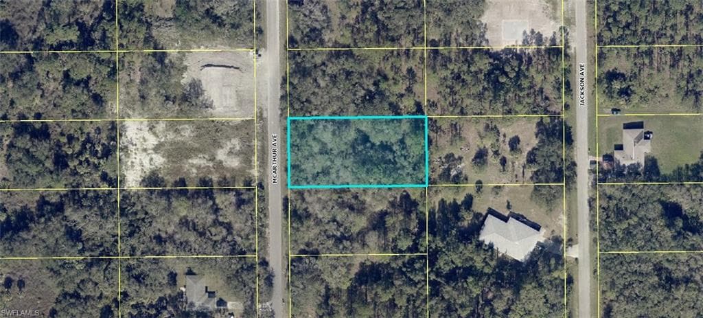 1212 McArthur AVE LEHIGH ACRES, FL 33972