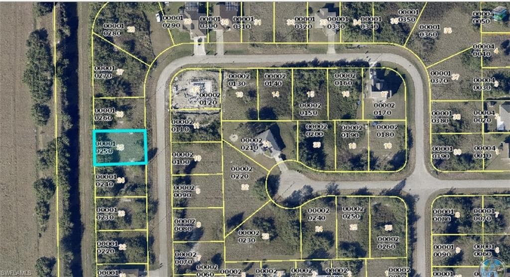 420 Caywood AVE S LEHIGH ACRES, FL 33974