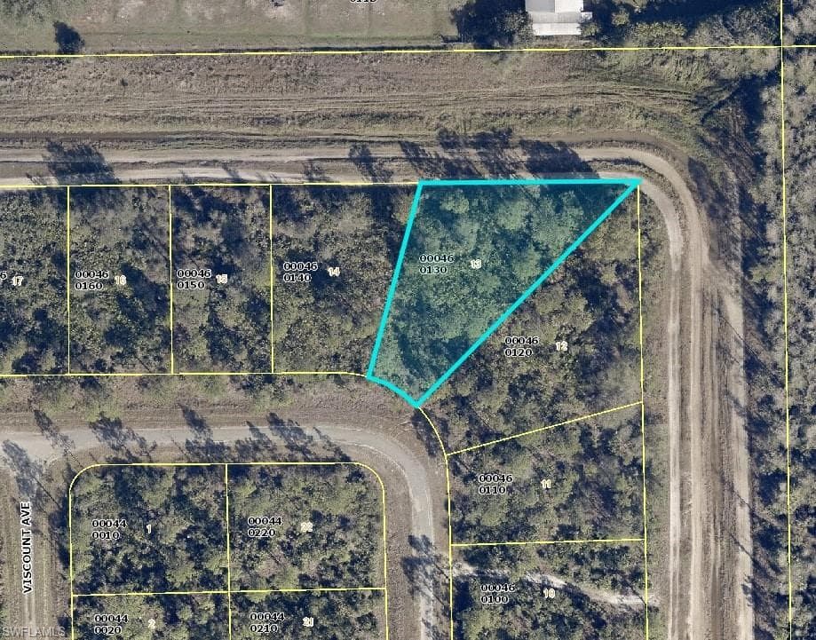 2162 Winnetka DR LEHIGH ACRES, FL 33972
